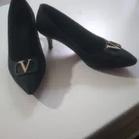 دو جفت کفش پاشنه بلند