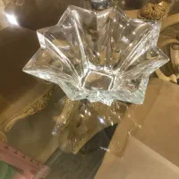 تعدادی ظرف پذیرایی