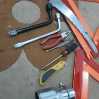 تعدادی ابزار نو و در حد نو