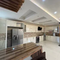 ۱۵۰ متر نمایش زیبایی/دیزاین اختصاصی/آشپزخانه دلباز