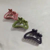 کلیپس و انواع اکسسوری مو