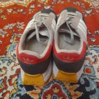 دوجفت کتونی سالم تمیز|کیف، کفش، کمربند|رباط‌کریم, رباط‌کریم|دیوار