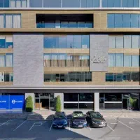 کمپانی بین المللی - درآمد دلاری