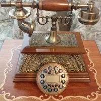 تلفن رومیزی (چوب راش)