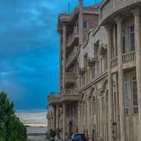 به نیروی ماهر با ظاهر آراسته وبا روابط عمومی