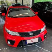 سراتو کوپه ۲۰۱۳ قرمز بدون رنگ