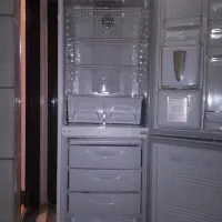 یخچال|یخچال و فریزر|آشخانه, |دیوار