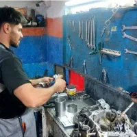گاراژ ۱۳۰متری اجاره‌ای جنب پمپ‌بنزین خفر
