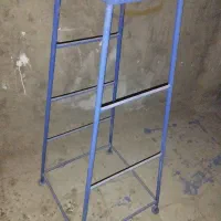 چارپایه آهنی