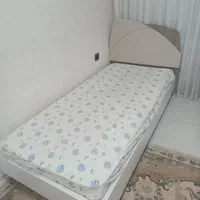 تخت ۹۰در دو متر|تخت و سرویس خواب|شهرکرد, |دیوار