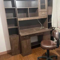 کتابخانه، میز تحریر،  دو قفسه ایستاده،صندلی گردان|کتابخانه، شلف، قفسه‌های دیواری|تهران, زرگنده|دیوار