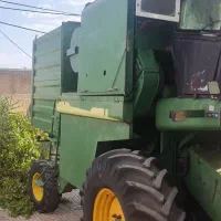 کمباین جاندیر 1055