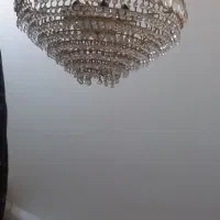 ۳ عدد لوستر و ۵ عدد چراغ آویز