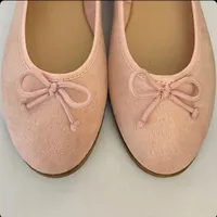 کفش عروسکی