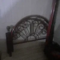 تخت یک نفره