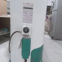 آبگرمکن ۲۰۰ لیتری نو و فرش تمیز