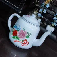قوری لعابی گلدار قدیمی|قوری، کتری، قهوه‌ساز دستی|جهرم, |دیوار