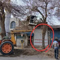 مغازه بر خیابان اصلی شهدا