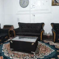 مبل کارکرده تمیز همراه میز سِت