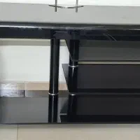 میز تلویزیون شیشه ای