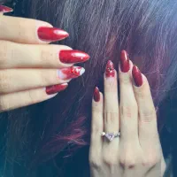 کاشت تخصصی ناخن|خدمات آرایشگری و زیبایی|مشهد, ولیعصر (شهرک غرب)|دیوار