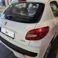 ۲۰۷ بدون رنگ ۴۰۳ در حد صفر