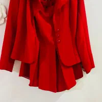 کت و دامن و پیراهن|لباس|بندر انزلی, آذربایجان|دیوار