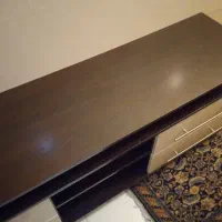 میز چوبی تلویزیون