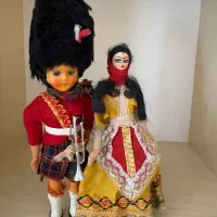 عروسک  قدیمی سرباز اسکاتلندی و بانوی گیلانی