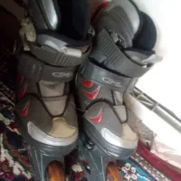 یک عدد کفش اسکیت سالم به فروش میرسد