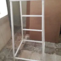 چهارپایه آهنی