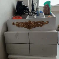 استند لوازم ارایشی