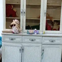 کابینت فلزی سفید