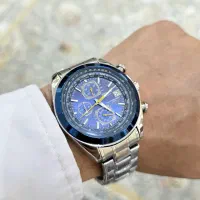 ساعت سه موتوره