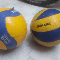 دو عدد توپ والیبال اصل