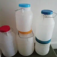 بطری ها برای نگهدارننده اب