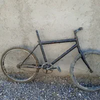 دوچرخه 24|دوچرخه، اسکیت، اسکوتر|نیمروز, |دیوار