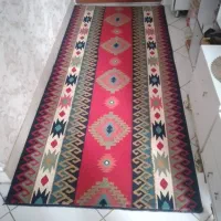 دوعدد فرش کناره سنتی سالم وچند وسیله دیگه