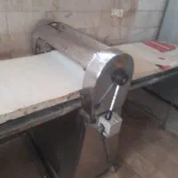 خمیر پهن کن جهان پخت
