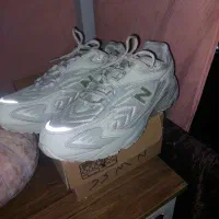 کتونی New balance 725