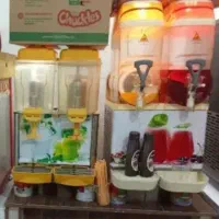 دستگاه بستنی قیفی یخ در بهشت شربت سرد کن شرایطی