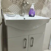 کابینت دستشویی با آینه و باکس|لوازم سرویس بهداشتی|کرج, حیدرآباد|دیوار