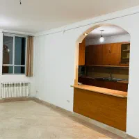 اپارتمان/۱۱۰متری/شهید قندی