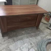 میز کارمندی یا اداری