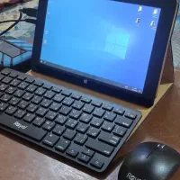 تبلت ویندوزی با کیبرد و ماوس بی سیمی