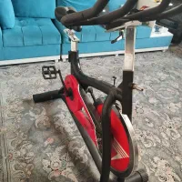 دوچرخه ثابت باشگاهی ورزشی