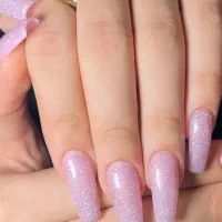 آموزش کاشت ناخن