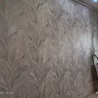 نصب کاغذ دیواری،نصابم با هفت سال سابقه کار ضمانتی