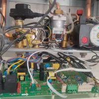 تعمیرکار وسرویس کار انواع پکیج دیواری گازی