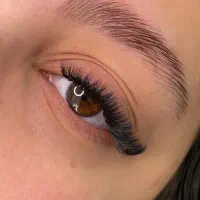 تخفیف ویژه لیفت ابرو‌ومژه